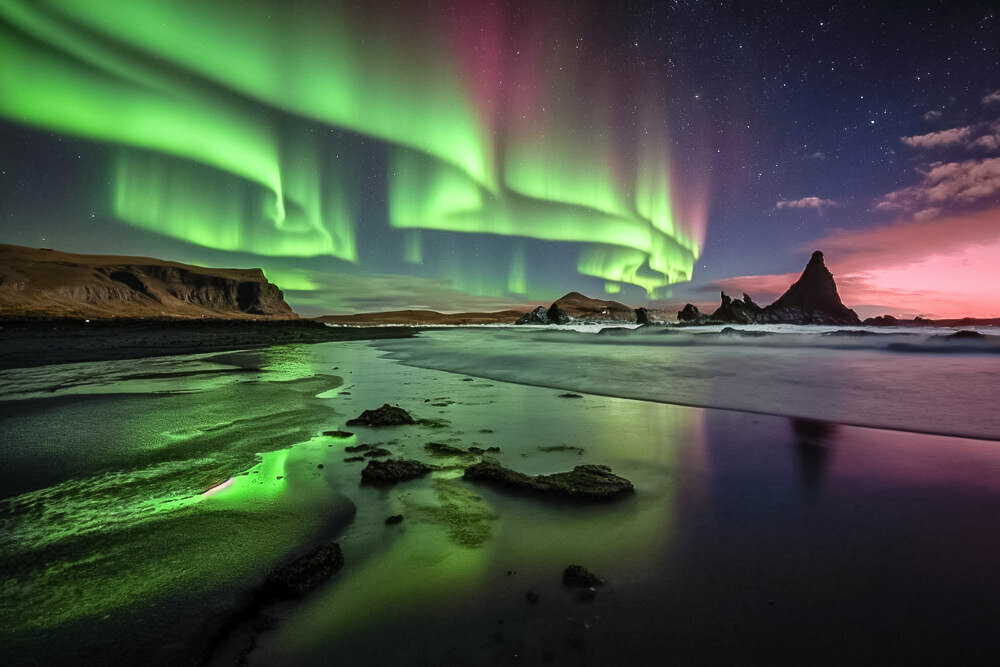 adrianrohnfelder_Icelandic_landscape_black_Diamond_beach_Jokuls_43d45ed7-d440-419b-a35f-8c3ad44d7d5b.jpg